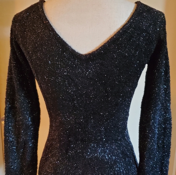 Sweater - Picture 2 of 4